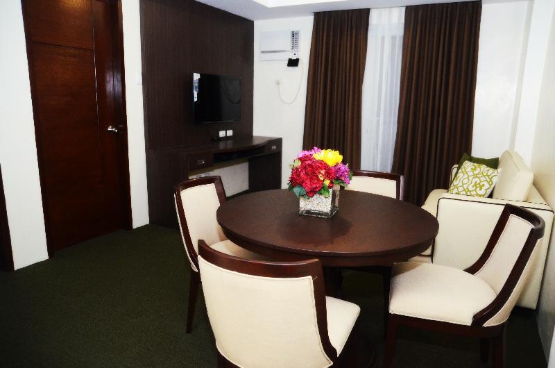 Cainta Stradella Hotel מראה חיצוני תמונה