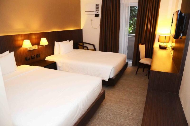 Cainta Stradella Hotel מראה חיצוני תמונה